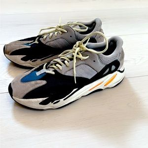 Yeezy Boost 700 “Wave Runners” size 11